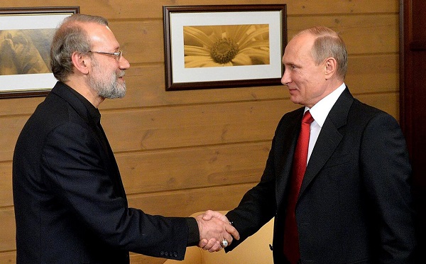 ირანის უსაფრთხოების საბჭოს მდივანი მოულოდნელი ვიზიტით რუსეთში, პუტინთან შესახვედრად ჩავიდა - The Moscow Times