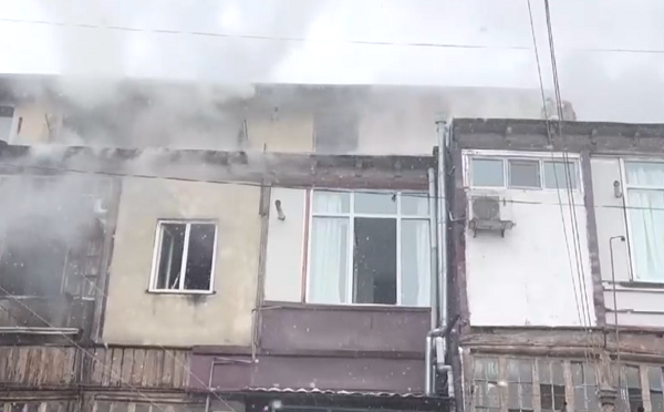 აღმაშენებლის გამზირზე ხანძარი გაჩნდა