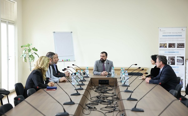 ლაშა ავალიანი აჭარის ლაბორატორიული კვლევითი ცენტრის ახალ ხელმძღვანელს შეხვდა