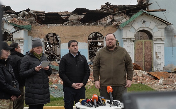 უკრაინას არ სჭირდება დარიგებები იმ მორალისტებისგან, რომლებიც „რუსული სამყაროს“ ნარატივების რეტრანსლატორებად გვევლინებიან - რუსლან სტეფანჩუკი შალვა პაპუაშვილის განცხადებაზე