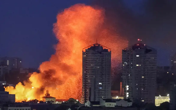 რუსეთის ჯარებმა მასირებული შეტევა მიიტანეს კიევზე