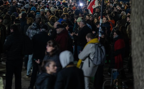 ილიას სახელმწიფო უნივერსიტეტთან საპროტესტო აქცია მიმდინარეობს