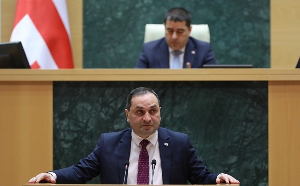 პარლამენტმა „უმაღლესი განათლების შესახებ“ კანონში ცვლილებებს პირველი მოსმენით მხარი დაუჭირა