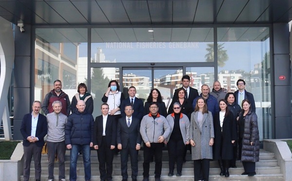 გარემოს ეროვნული სააგენტოს წარმომადგენლები ტრაბზონში, მეთევზეობის ცენტრალურ კვლევით ინსტიტუტში რეგიონული პროექტის „მეთევზეობისა და ეკოსისტემაზე დაფუძნებული მართვა შავი ზღვისთვის (FishEBM BS)“ ფარგლებში გამართულ კომიტეტის  სხდომას  დაესწრნენ