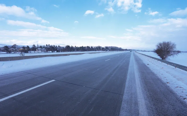 ხაშური-ვალეს საბაჟოს მონაკვეთზე მისაბმელიანი და ნახევრადმისაბმელიანი ავტოტრანსპორტის მოძრაობა აღდგა