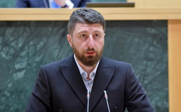არჩილ გორდულაძე აცხადებს, რომ თუ პარლამენტი დათანხმდება, შესაძლოა, "კონსტიტუციური ორგანოების არცნობის" შესახებ მოწოდება სისხლის სამართლის წესით დაისაჯოს