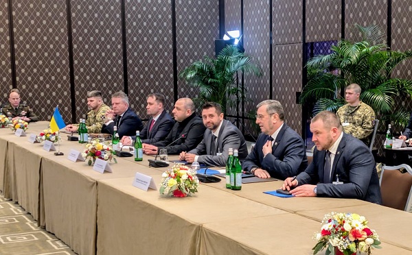 ჟენევაში მოლაპარაკებების ძირითადი რაუნდის შემდეგ, უკრაინისა და რუსეთის დელეგაციებმა ცალკე შეხვედრა გამართეს