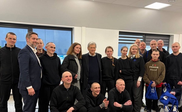 ბელარუსმა პოლიტპატიმრების ჯგუფი გაათავისუფლა