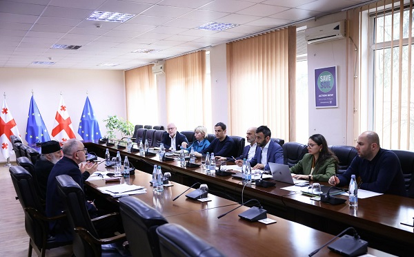 ეკლესია-მონასტრების მიმდებარე ტყეების მართვის საკითხებზე ერთობლივი კომისიის სამუშაო შეხვედრა გაიმართა