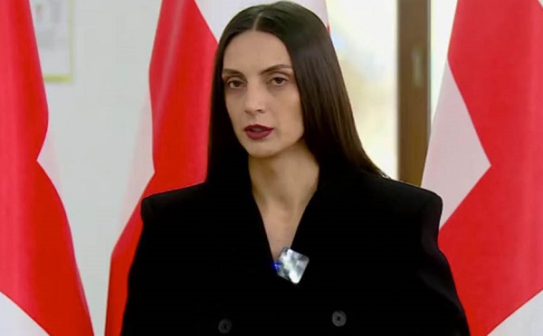 ქოცებმა ვერ აიტანეს, ვერ გაუძლეს ერთობას და სიყვარულს, როცა ეროვნულობაც გაკლია, რწმენაც და ვაჟკაცობაც, ციხეში უშვებ ბანერის დაჯღაპვნის გამო ქალს!  - ვიკა ფილფანი