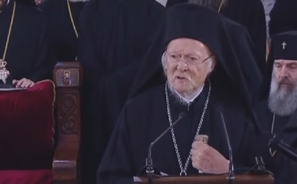 გამხნევდით, თქვენი პატრიარქი და მამა არ მომკვდარა, არამედ სძინავს, სწორედ პატრიარქ ილიაზეა ნათქვამი, მკვდარი ცოცხალია - მსოფლიო პატრიარქი