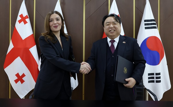 საქართველოს მთავრობასა და კორეის რესპუბლიკის მთავრობას შორის კლიმატის ცვლილების თაობაზე თანამშრომლობის შესახებ ჩარჩო ხელშეკრულებას მოეწერა ხელი
