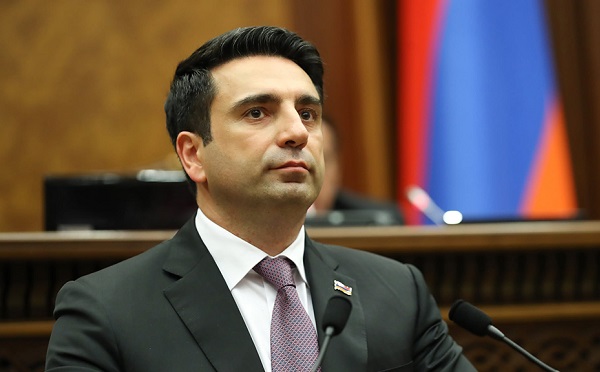 პატრიარქ ილია მეორის გარდაცვალების გამო შალვა პაპუაშვილს სომხეთის რესპუბლიკის ეროვნული კრების თავმჯდომარე სამძიმრის წერილს უგზავნის