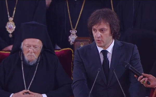 პატრიარქთან გამომშვიდობებისას შეუძლებელია მთელი სიმძაფრით არ შევიგრძნოთ დიდი ქართველი პოეტის სიტყვები: „წინაპართაგან წავიდა ყველა“ და ამ დროს შეუძლებელია, არ დაგეუფლოს დაობლების მძაფრი განცდა - ირაკლი კობახიძე