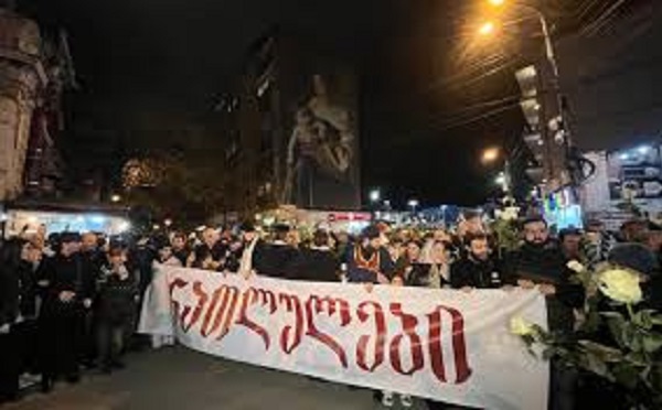 პატრიარქის ნათლულებმა ილია მეორის ხსოვნას პატივი მიაგეს