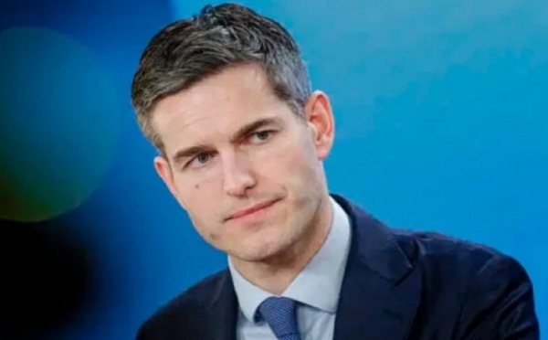 მინდა, მივუსამძიმრო ქართველ ხალხს ილია მეორის გარდაცვალების გამო, ქართულ მართლმადიდებელ ეკლესიას სიძლიერეს ვუსურვებ ამ რთულ პერიოდში - ნიდერლანდების საგარეო საქმეთა მინისტრი