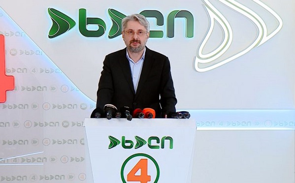 საქართველოს კათოლიკოს-პატრიარქის არჩევა ეკლესიის გადასაწყვეტია, ამ პროცესში ნებისმიერი პირდაპირი თუ ირიბი ზეწოლა დაუშვებელია და ეკლესიის საქმეებში უხეში ჩარევის მაგალითია - პარტია „ახალი”