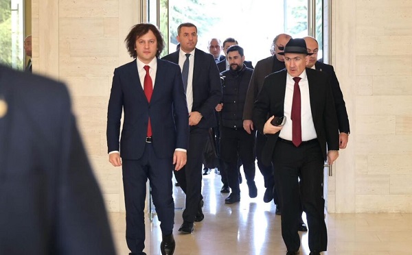 ნიკოლ ფაშინიანის საქართველოში ვიზიტი დასრულდა