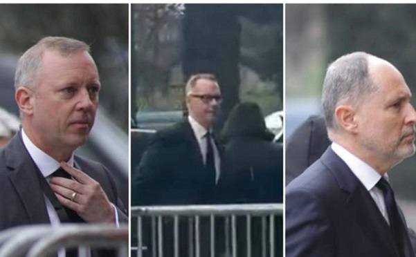 სამების ტაძარში სხვადასხვა ქვეყნის ელჩები, მათ შორის პაველ ჰერჩინსკი, პეტერ ფიშერი და გარეტ უორდი მივიდნენ