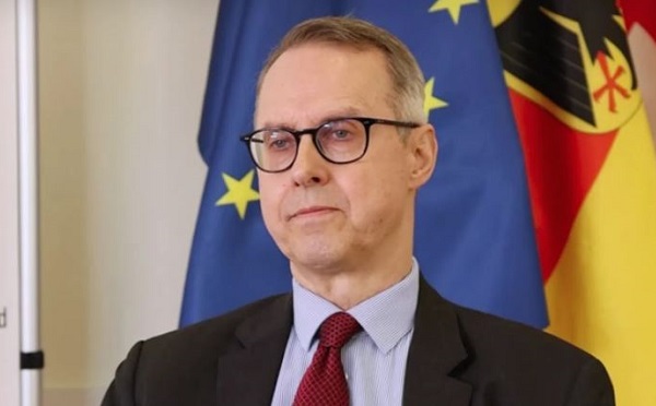 გულწრფელად ვუსამძიმრებ ქართველ ხალხს უწმინდესისა და უნეტარესის, ილია II-ის გარდაცვალების გამო, როგორც სულიერი მამა, ის წინ მიუძღოდა ერს სიხარულსა და მწუხარებაში - პეტერ ფიშერი