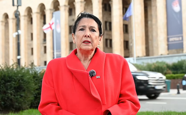 რუსეთი ყველანაირად ცდილობს დაგვყოს, რუსული რეჟიმი ცდილობს არ შედგეს ერთობა, არ დავინახოთ საითკენ უნდა საქართველოს სვლა, პასუხი დღესაც ჩვენი გასაცემია - სალომე ზურაბიშვილი