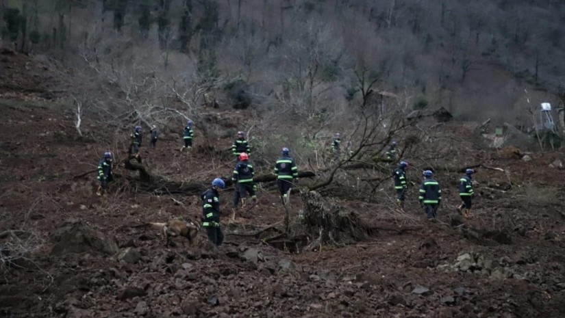 ტყიბულში, სოფელ კურსებში, მეწყერი ჩამოწვა, მიმდინარეობს მოსახლეობის ევაკუაცია - საგანგებო სიტუაციების მართვის სამსახური