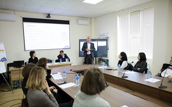 სოფლის მეურნეობის სახელმწიფო ლაბორატორიაში წყლისა და საკვების მიკრობიოლოგიის საკითხებზე საერთაშორისო ექსპერტებმა ტრენინგი გამართეს