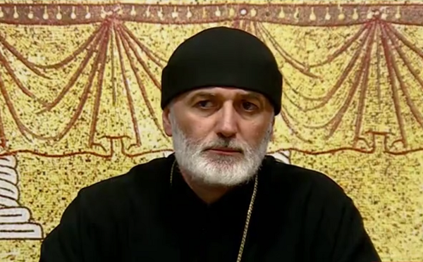 პატრიარქმა მეუფე შიოს მოსაყდრედ დასახელება როდესაც გადაწყვიტა, ვიწრო წრეში განაცხადა, რომ ეს გააკეთა, რათა შეწყდეს მსჯელობა ამ თემაზე, დაფარული ანდერძი შეიძლება საზოგადოებაში ქმნიდეს გარკვეულ შფოთს - ანდრია ჯაღმაიძე