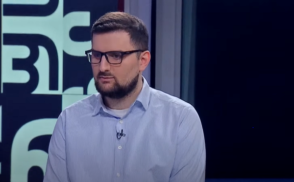 ისტორიაში პირველად, საერთაშორისო ინსტრუმენტი მოუწოდებს რომის სტატუტის მონაწილე სახელმწიფოებს, განიხილონ მიმართვა საქართველოში არსებული სიტუაციის გამო საერთაშორისო სისხლის სამართლის სასამართლოსთვის - საბა ბრაჭველი