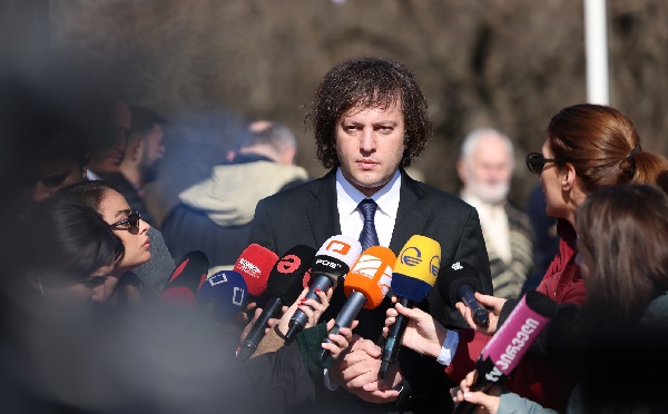 ოპოზიციის მორიგი ე.წ გაერთიანება არ არის საინტერესო, ეს არის ალბათ მეათე ე.წ. ფანჩატური, რომელსაც ქმნიან ხოლმე, მერე შლიან - ეს აჩვენებს იმას, თუ რა მძიმე მდგომარეობაა შექმნილი დღეს ოპოზიციაში - კობახიძე 