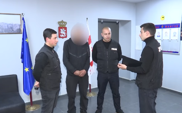 ბრალდებულმა სიღნაღში, ბასრი საგნის გამოყენებით დაზიანებები მიაყენა მიუსაფარ ძაღლს - დაკავებულია 1 პირი