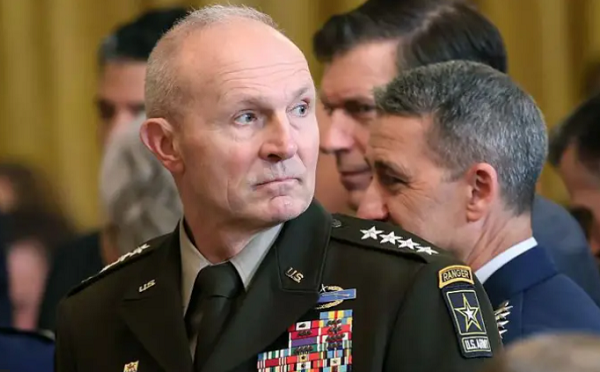 პიტ ჰეგსეთმა აშშ-ის არმიის შტაბის უფროსი, რენდი ჯორჯი თანამდებობიდან გაათავისუფლა