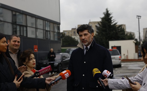 მეცნიერთა ჯგუფმა მიმართა მთავრობას, რომ აბასთუმანში დაკვირვების პროცესში თვითმფრინავების გამონაბოლქვი პრობლემას ქმნიდა, რა არის ამაში პრობლემა?  - კახა კალაძე