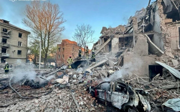 რუსებმა დნიპროზე მასირებული იერიში მიიტანეს - დაშავებულია სულ მცირე 18 ადამიანი