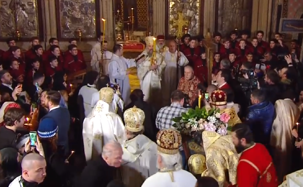 სიონის საპატრიარქო ტაძარში სააღდგომო ლიტურგია მიმდინარეობს