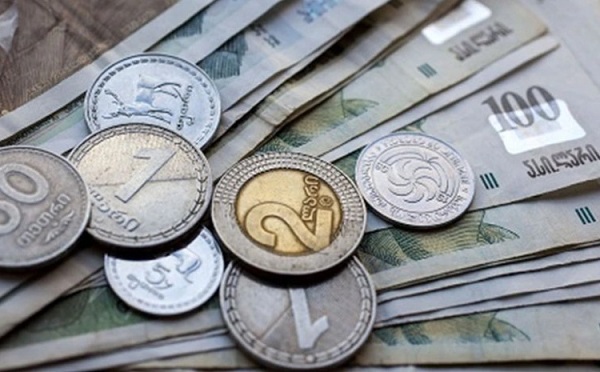 ლარი დოლართან გამყარდა, ევროსთან გაუფასურდა