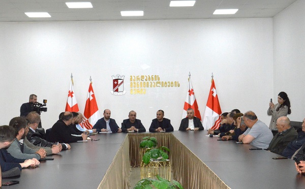 გარდაბანში ფერმერებთან საირიგაციო მომსახურების ახალი ტარიფისა და სუბსიდირების მექანიზმების შესახებ შეხვედრა გაიმართა