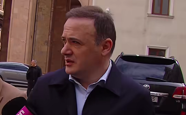 აკაცუკებს ტყუილად გიხარიათ, რეალურად, მშვენიერი, ჯიგარი ბიჭია ესეც - ირაკლი ზარქუა პეტერ მადიარზე