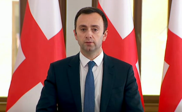 რადიკალები ჩამოყალიბდნენ ცისარტყელა ოპოზიციად, ყოველდღე, სად ქარი დაუბერავს, სად წვიმა დააწვიმს, ახალი სახელით, ახალი ფერით უნდა წარდგნენ საზოგადოების წინაშე - ლევან მახაშვილი