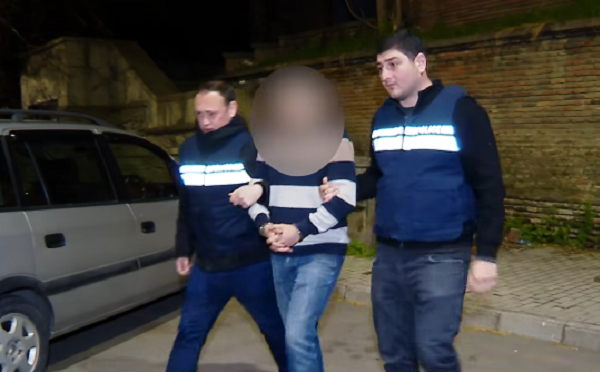 უცხო ქვეყნის მოქალაქის გაუპატიურების ბრალდებით 38 წლის კაცი დააკავეს