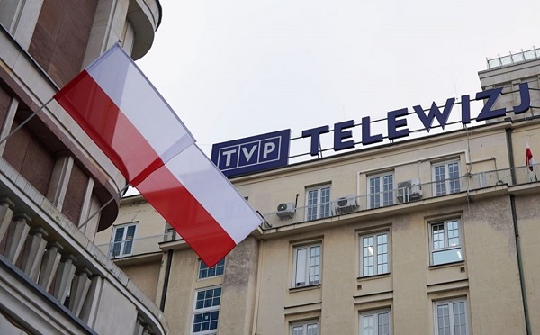 პოლონეთის საზოგადოებრივი მაუწყებლის ქართულენოვანი საინფორმაციო სამსახური უკვე პირდაპირ ეთერშია, პროგრამა მხარს უჭერს რეგიონში დეზინფორმაციის წინააღმდეგ მიმართულ ძალისხმევას - პოლონეთის საგარეო უწყება