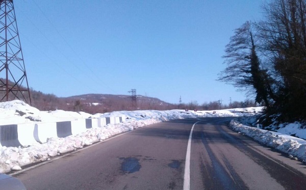 ნაქერალას უღელტეხილზე მისაბმელიანი და ნახევრადმისაბმელიანი ავტოტრანსპორტის მოძრაობა აღდგა