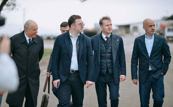 იტალიაში ოფიციალური ვიზიტის ფარგლებში, დავით სონღულაშვილი ბიოენერგეტიკის სფეროში მოქმედი კომპანიის „Cavallari” წარმომადგენლებს შეხვდა