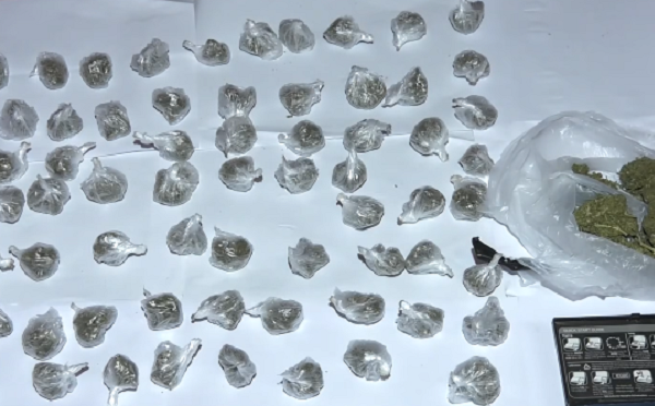 ქვემო ქართლის პოლიციამ ნარკოდანაშაულის ბრალდებით 3 პირი დააკავა - ამოღებულია განსაკუთრებით დიდი ოდენობით სხვადასხვა სახის ნარკოტიკი