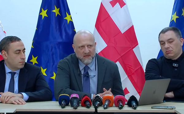 საწვავზე აქციზის გადასახადის განახევრება, დღგ-ს 1%-ით შემცირება, საშემოსავლო გადასახადის 1%-ით შემცირება -