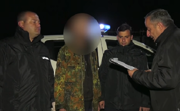 რაჭაში დააკავეს პირი, რომელმაც სტუმრად ყოფნისას, ცოლ-ქმარს ცივი იარაღის მუქარით მათ სახელზე რეგისტრირებული საცხოვრებელი ბინის გადაფორმება და თანხა მოსთხოვა, თუმცა განზრახვა სისრულეში ვერ მოიყვანა და მიიმალა