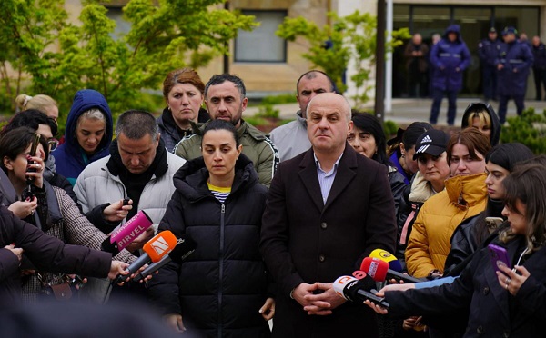 დიუშენის კუნთოვანი დისტროფიით დაავადებული ბავშვების მშობლები მედიკამენტებთან ერთად მულტიდისციპლინური გუნდის შექმნას ითხოვენ