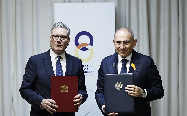 ნიკოლ ფაშინიანმა და კირ სტარმერმა ხელი მოაწერეს სტრატეგიული პარტნიორობის დეკლარაციას
