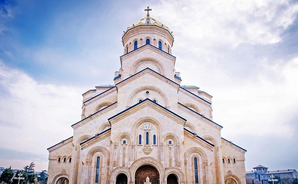 გაფართოებული კრების მიმდინარეობისას მორწმუნეებს შეუფერხებლად შეეძლებათ სამების ტაძრის ეზოში ფეხით შესვლა - საპატრიარქო