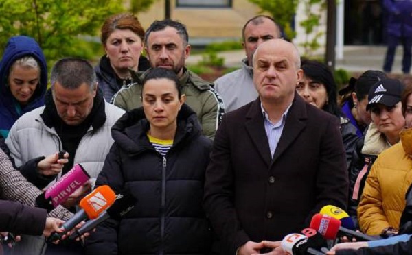ხელისუფლება აგრძელებს თანამედროვე მედიკამენტების ნეგატიურ ჭრილში წარმოჩენას, აუცილებელია, სასწრაფოდ დაიწყოს მოლაპარაკებები წამლების მიმწოდებელ კომპანიებთან, პარალელურად ვაგრძელებთ აქციებს - დიუშენით დაავადებული ბავშვების მშობლები